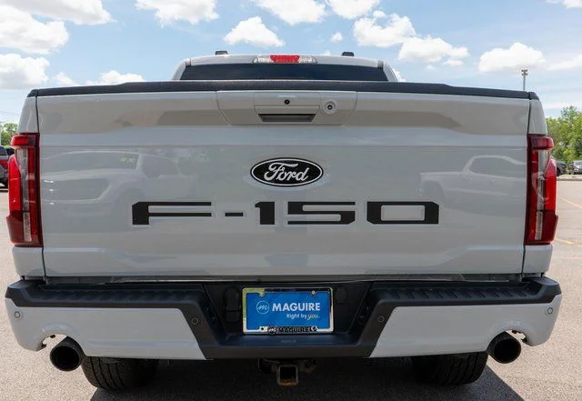 Used 2024 Gray Ford Lariat image 7