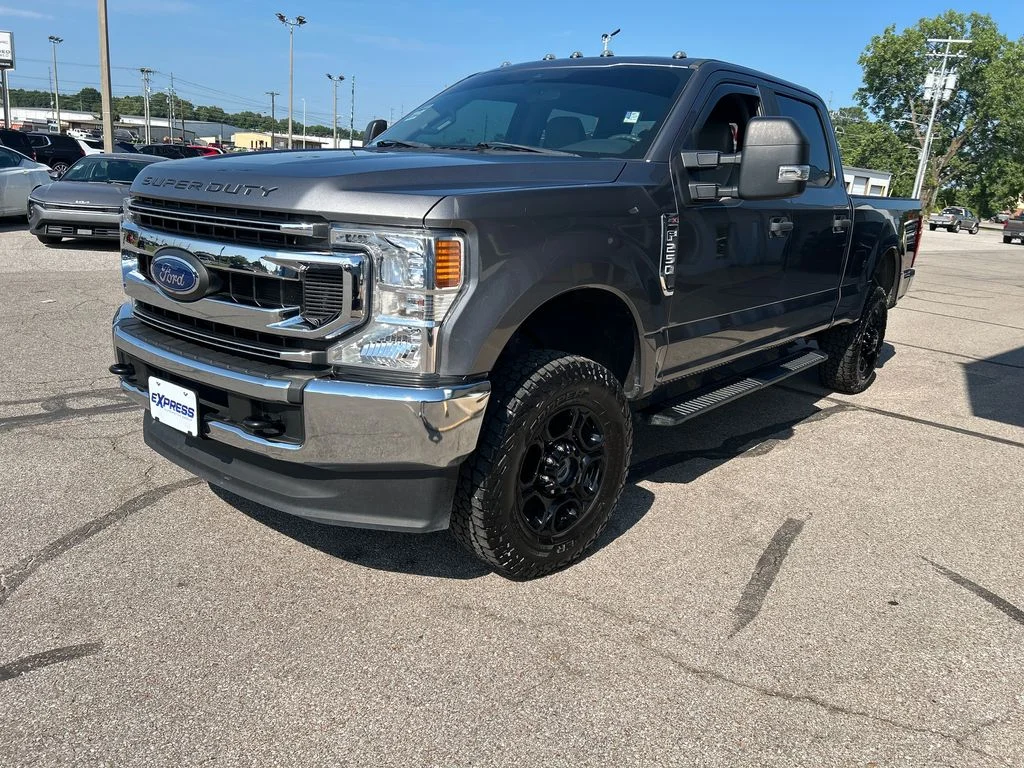 Used 2022 Gray Ford XL image 1