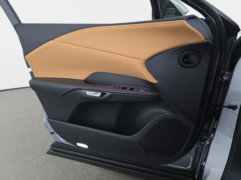 New 2026 Iridium Lexus PREMIUM PLUS image 24