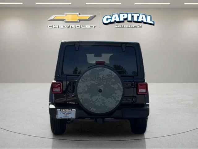 Used 2024 Black Jeep Sport S image 4