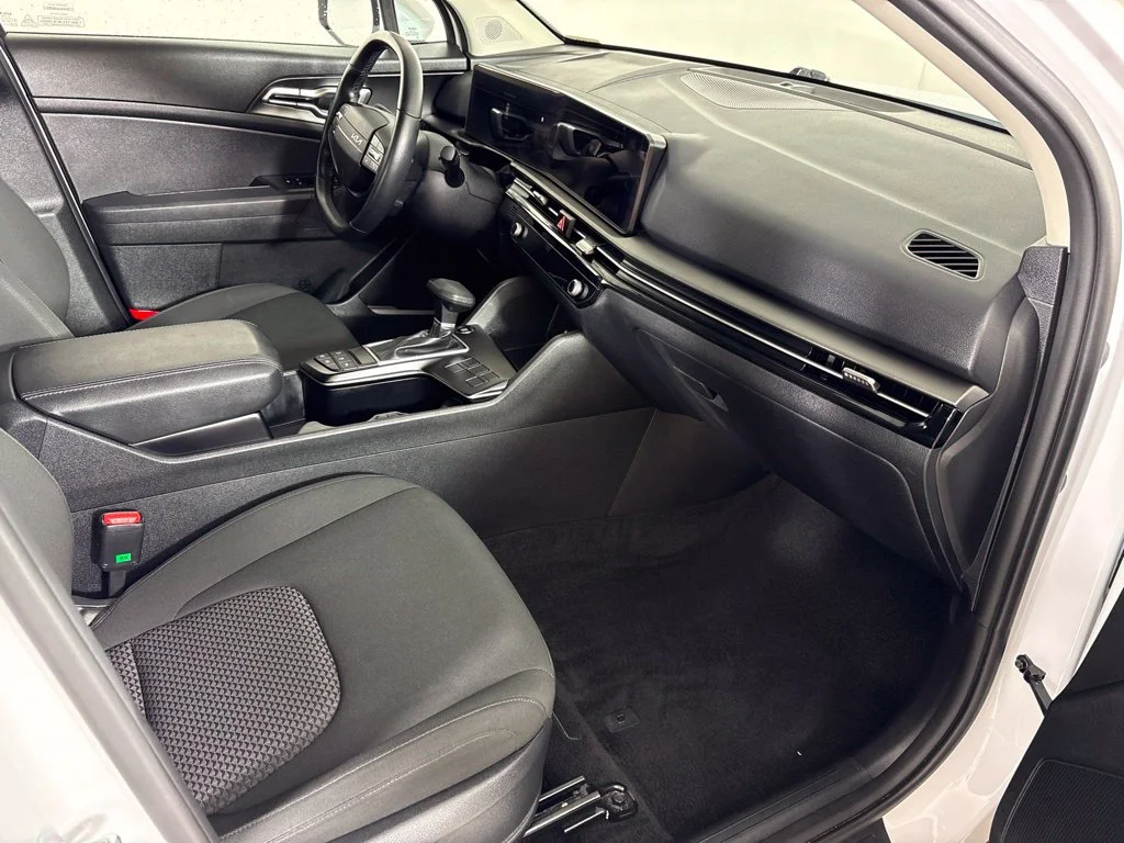 Used 2026 White Kia LX image 16