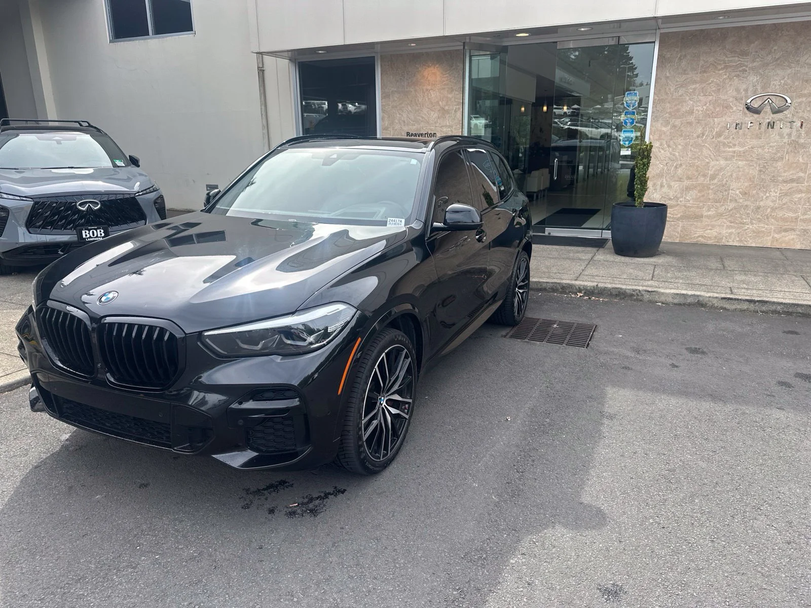 Used 2023 Black BMW xDrive40i image 1