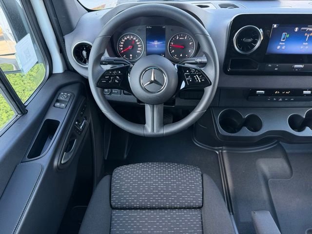 Used 2026 White Mercedes-Benz Cargo 170 WB image 14
