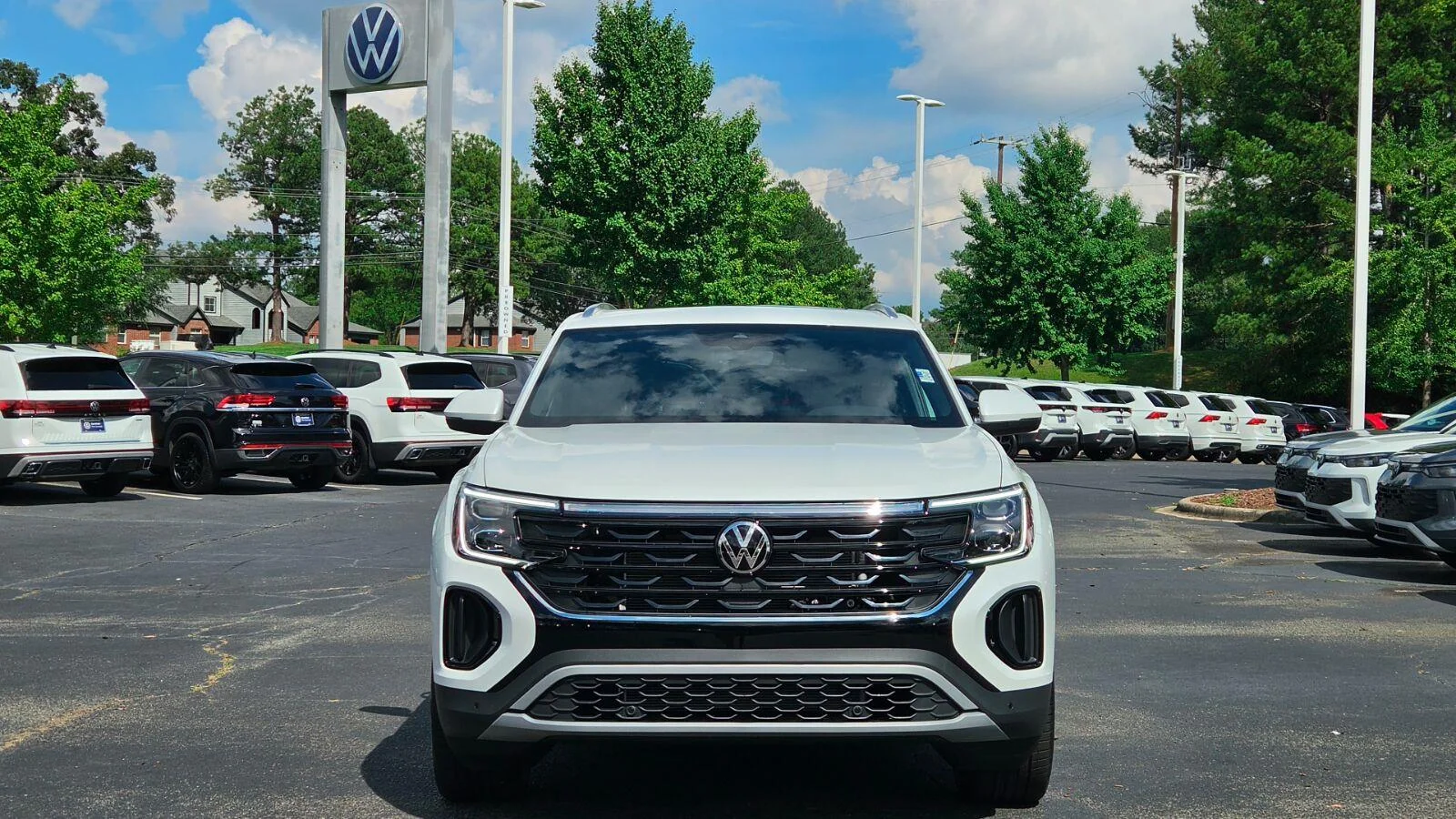New 2026 Opal White Pearl Volkswagen 2.0T SE w/Technology image 8