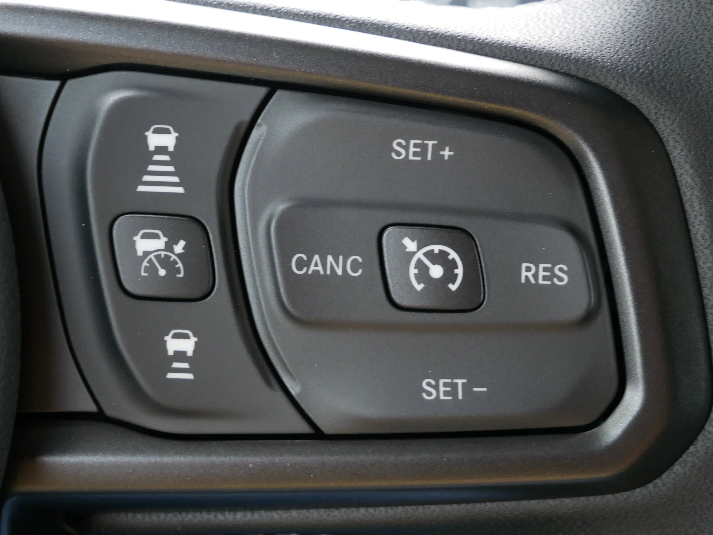 New 2026 Reign Exterior Paint Jeep Sport S image 16