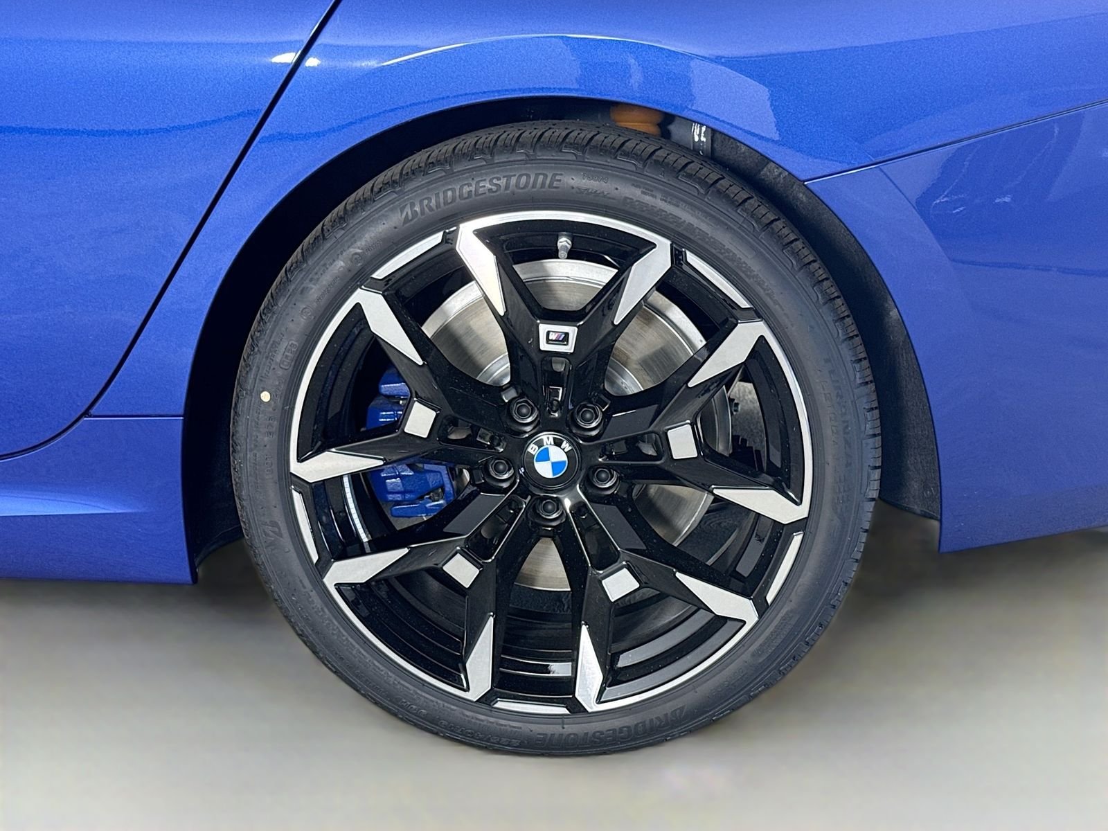 New 2026 Portimao Blue Metallic BMW 330i image 33