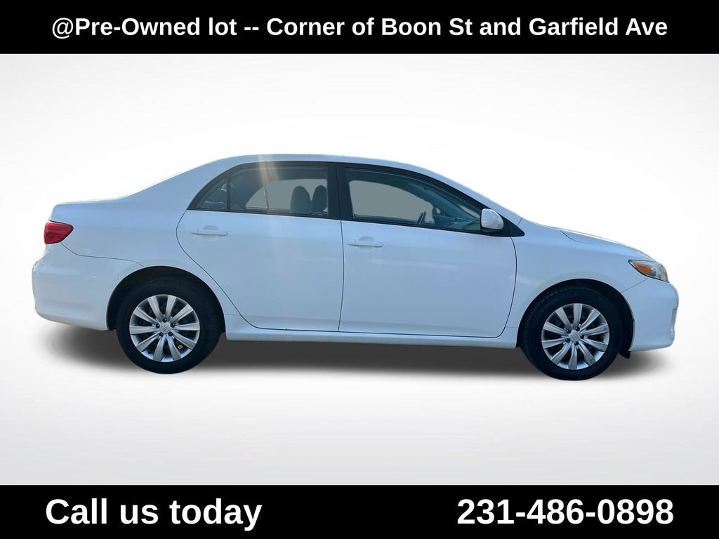 Used 2012 White Toyota LE image 6