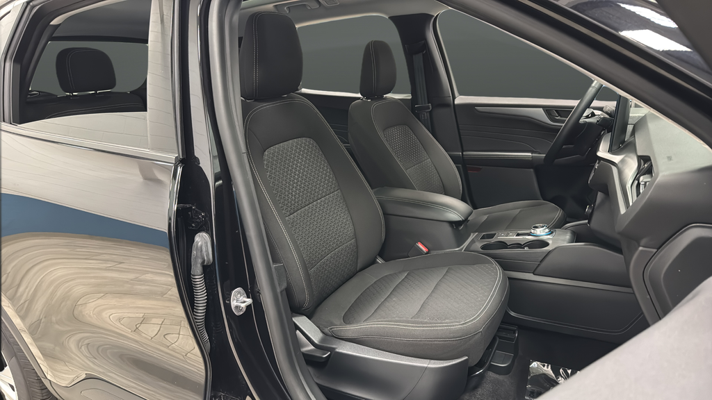 Used 2024 Agate Black Metallic Ford Active image 24