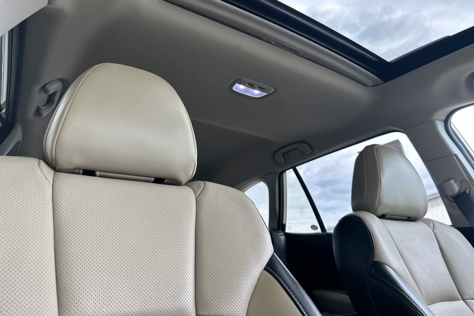 Used 2024 White Subaru Limited image 17