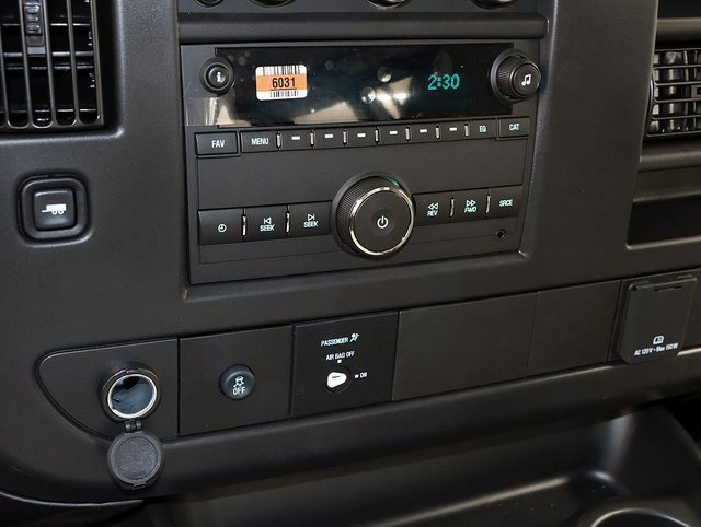 2026 GMC Savana Cargo Work Van - Photo 18