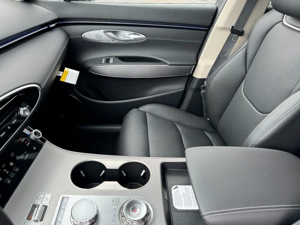 New 2026 Savile Silver Genesis 2.5T image 8