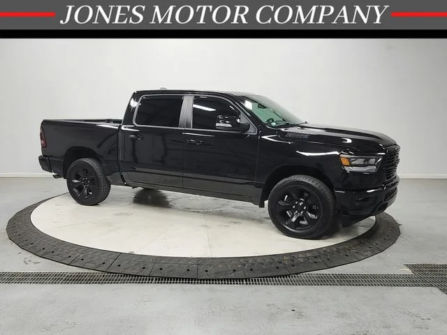 2019 RAM 1500 Big Horn/Lone Star 4x4 Crew Cab 5'7's photo