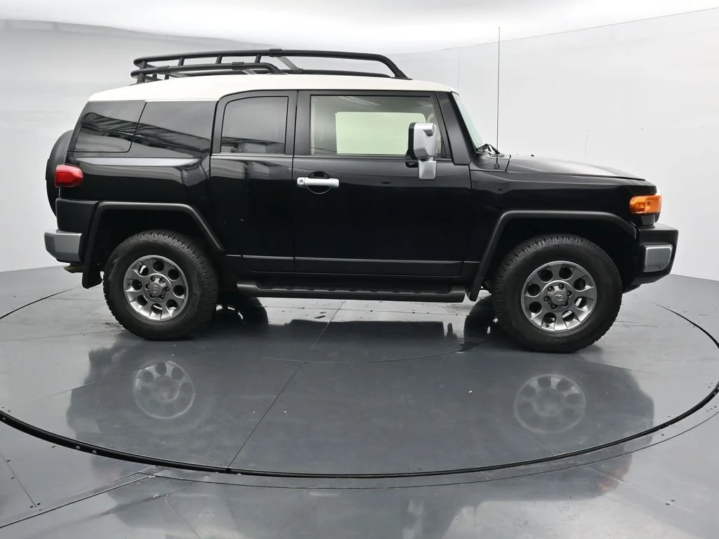 Used 2013 Black Toyota Base image 8