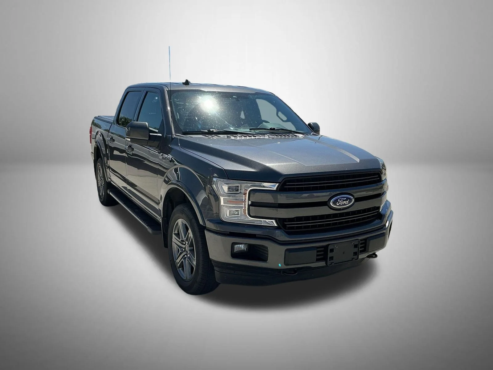 Used 2020 Gray Ford Lariat image 3