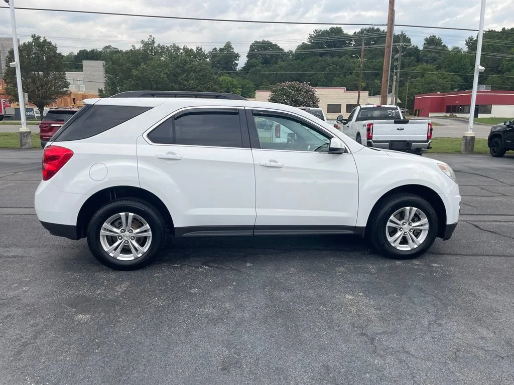 Used 2015 SUMMIT WHITE Chevrolet LT image 8