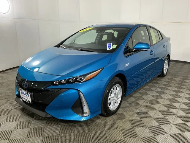 Used 2017 Blue Toyota Plus image 4