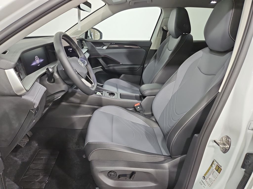 New 2026 White Volkswagen 2.0T SE image 9