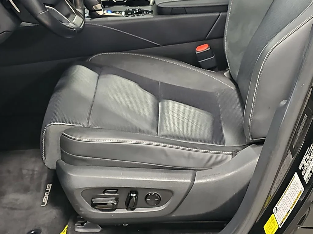 2024 Lexus RX PHEV 450h+ - Photo 27