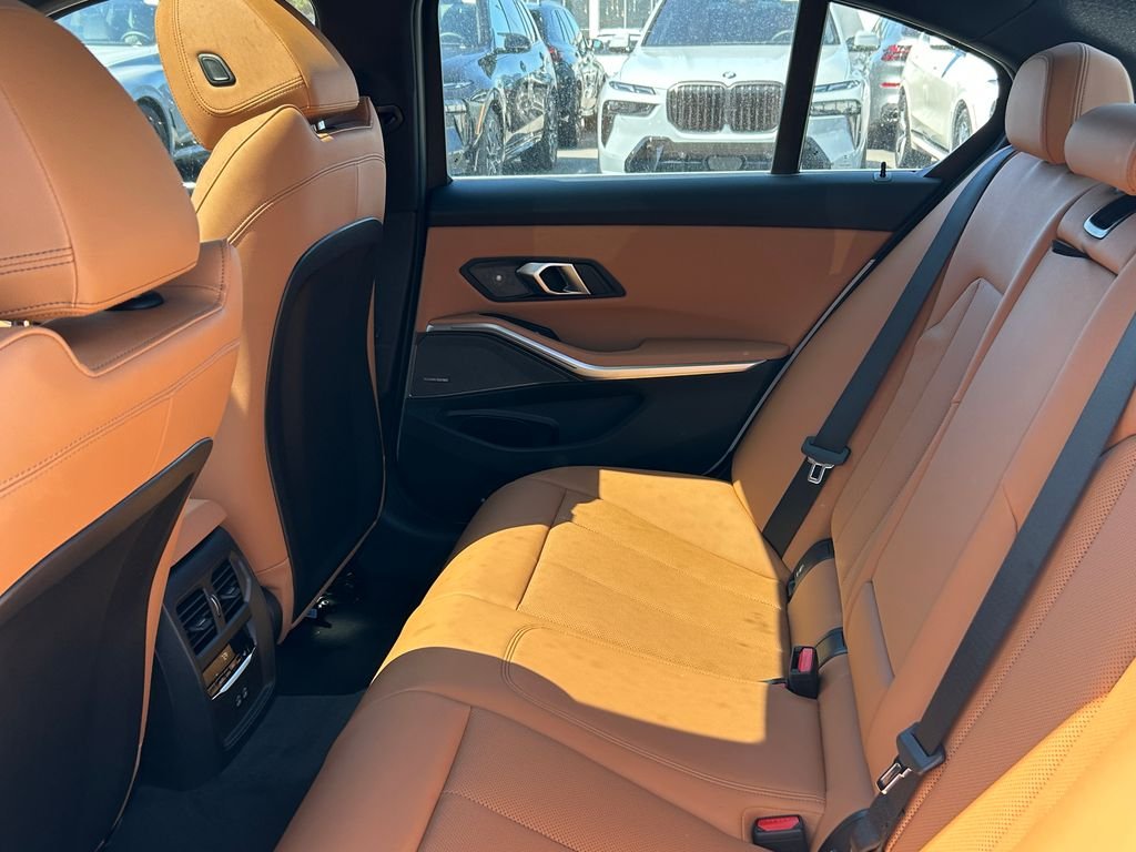 New 2026 Mineral White Metallic BMW 330i xDrive image 30
