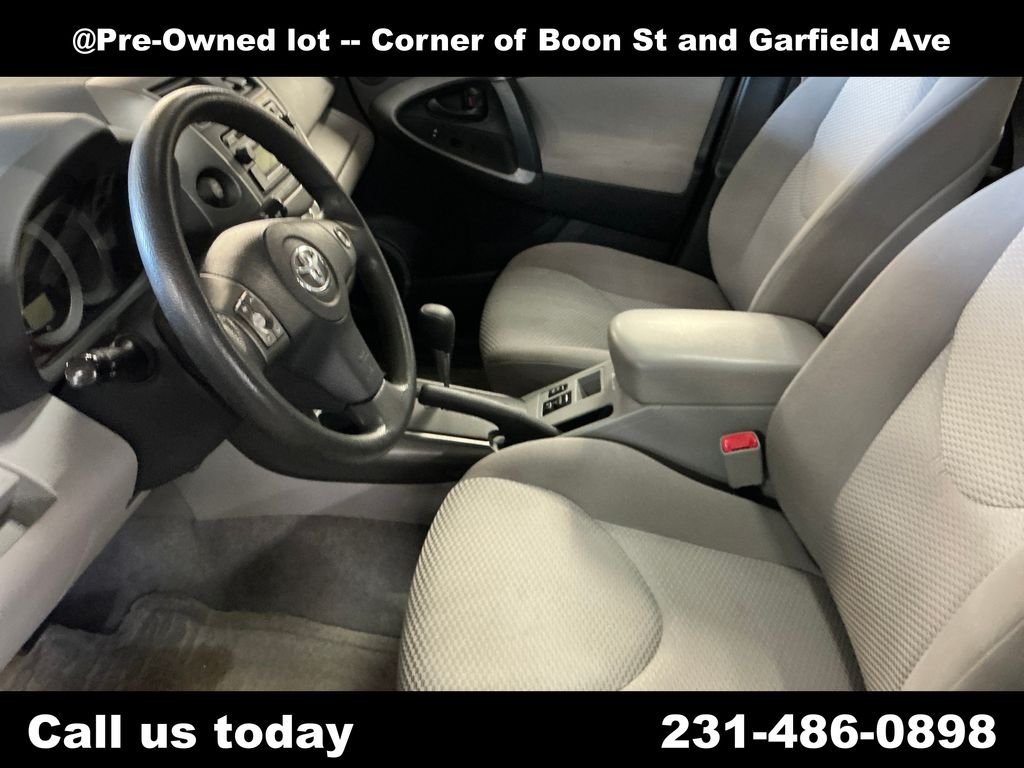Used 2012 Blue Toyota Base image 14