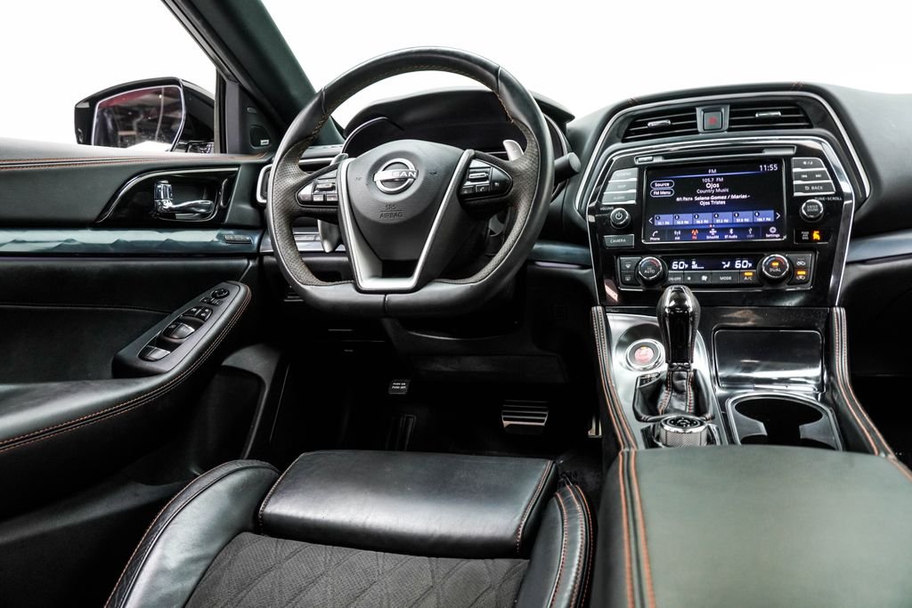 Used 2023 White Nissan SR image 24