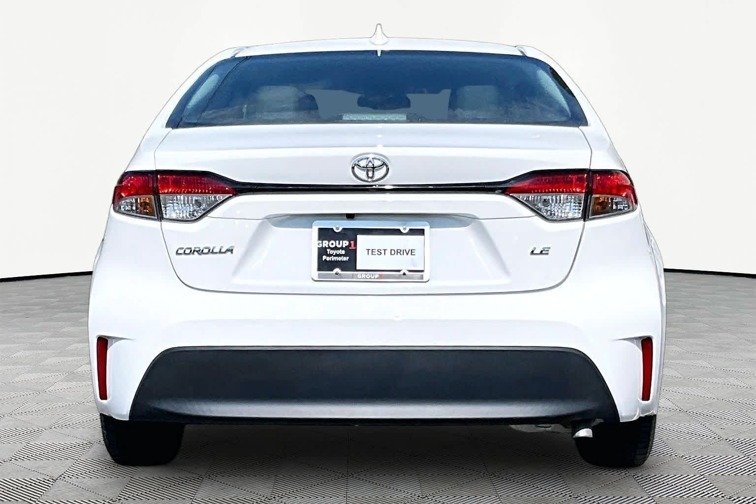 Used 2024 Ice Cap Toyota LE image 5