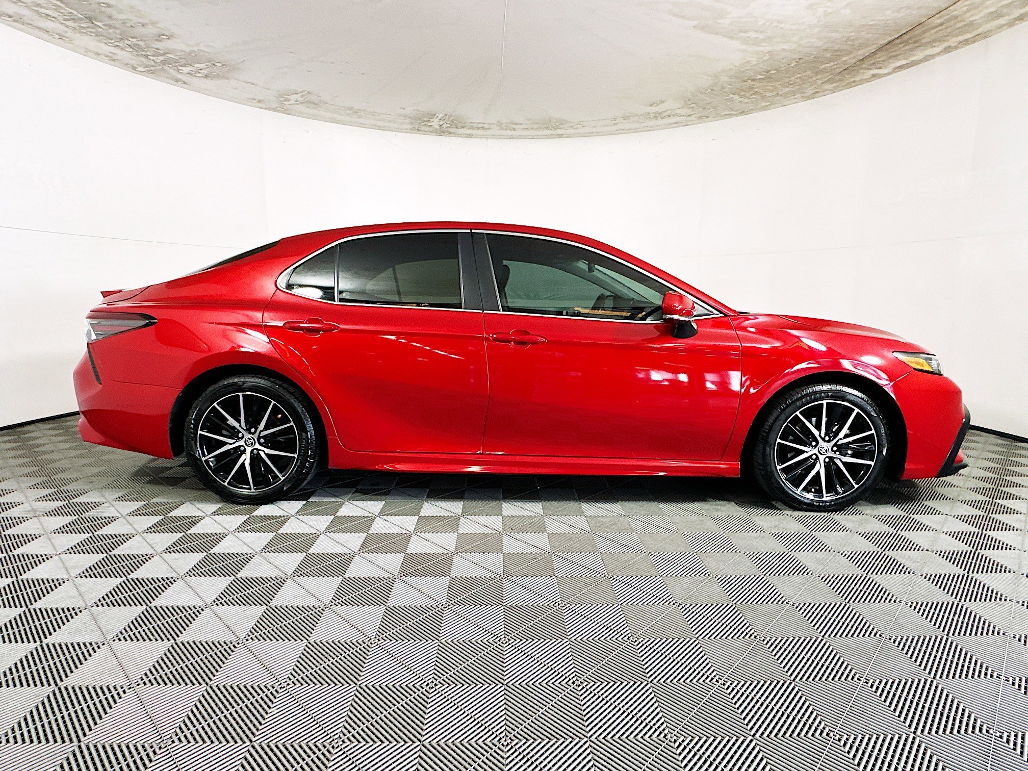 2023 Toyota Camry thumbnail 4