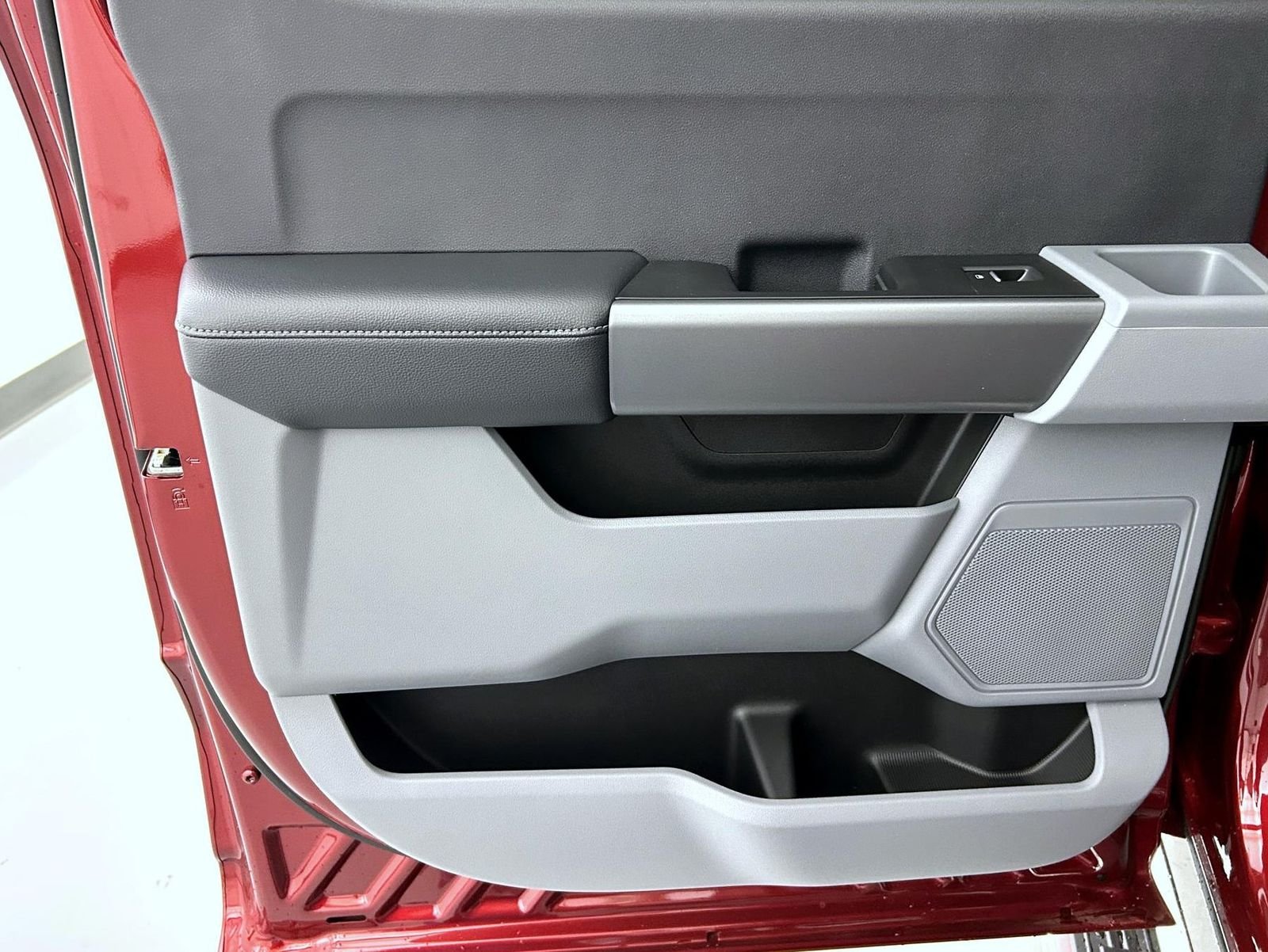 New 2026 Ruby Red Metallic Tinted Clearcoat Ford XLT image 20