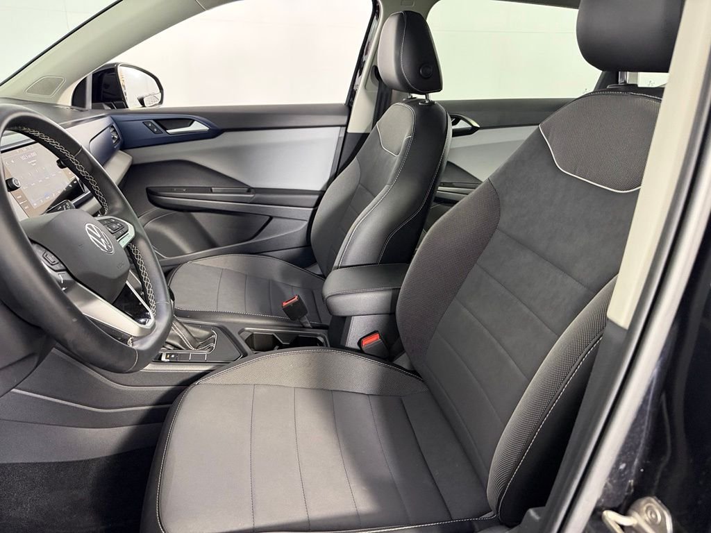 Used 2023 Black Volkswagen 1.5T SE image 21