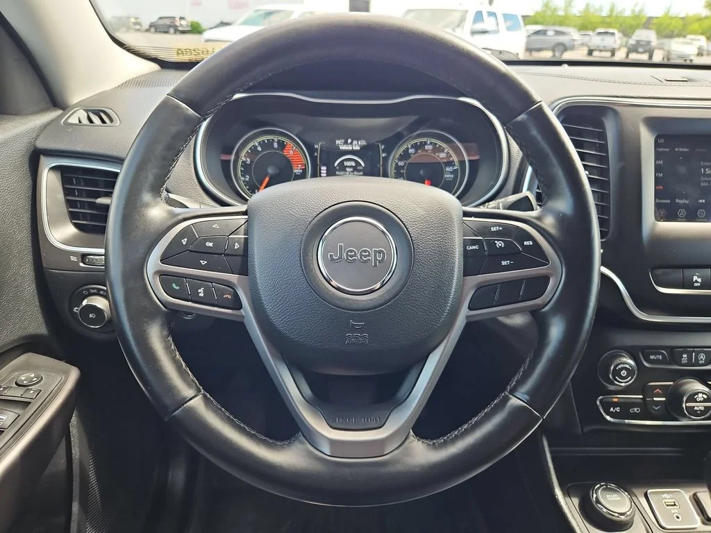 Used 2020 Light Brownstone Pearlcoat Jeep Latitude Plus image 14