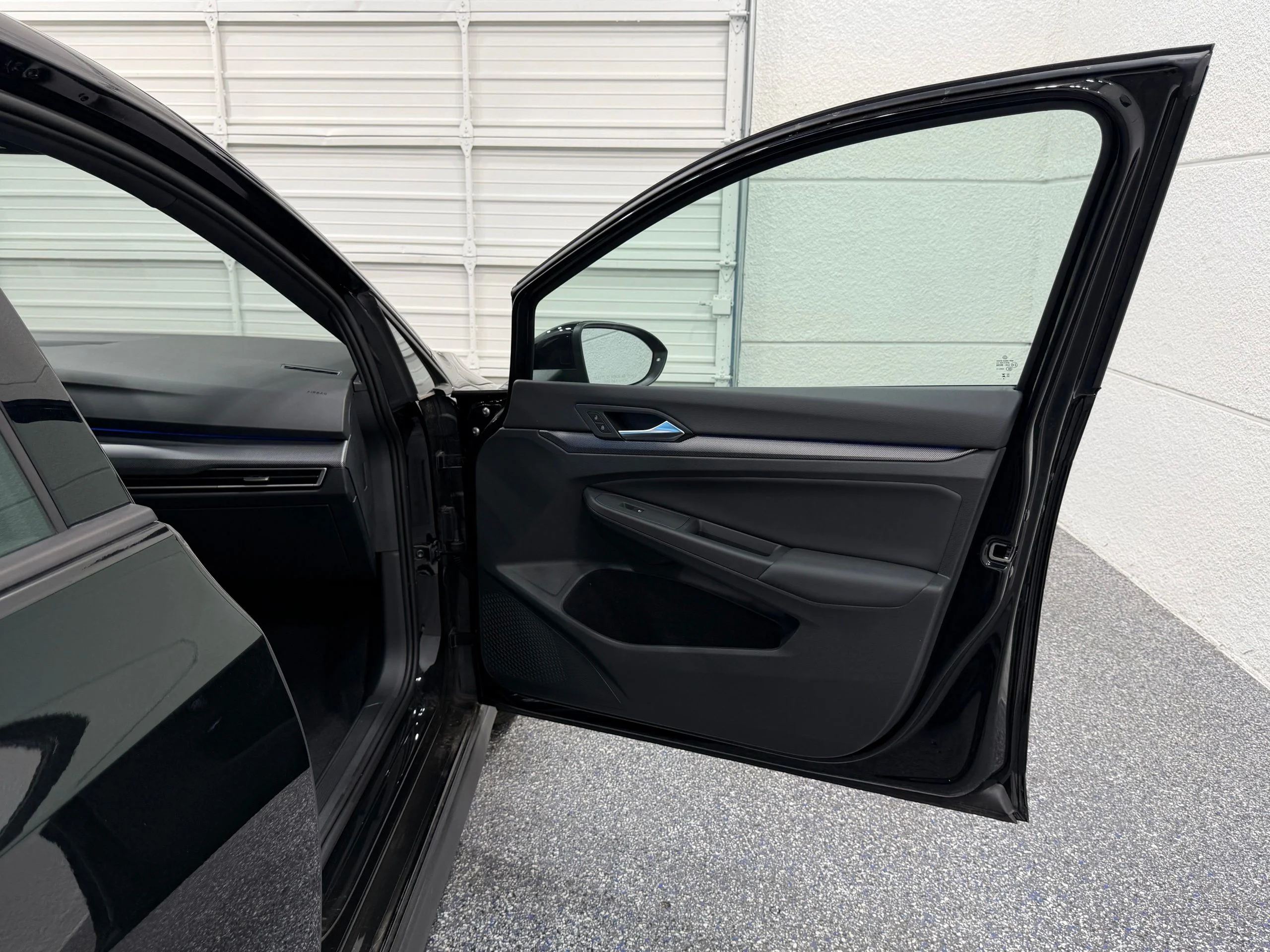 New 2026 Black Volkswagen 2.0T SE image 27