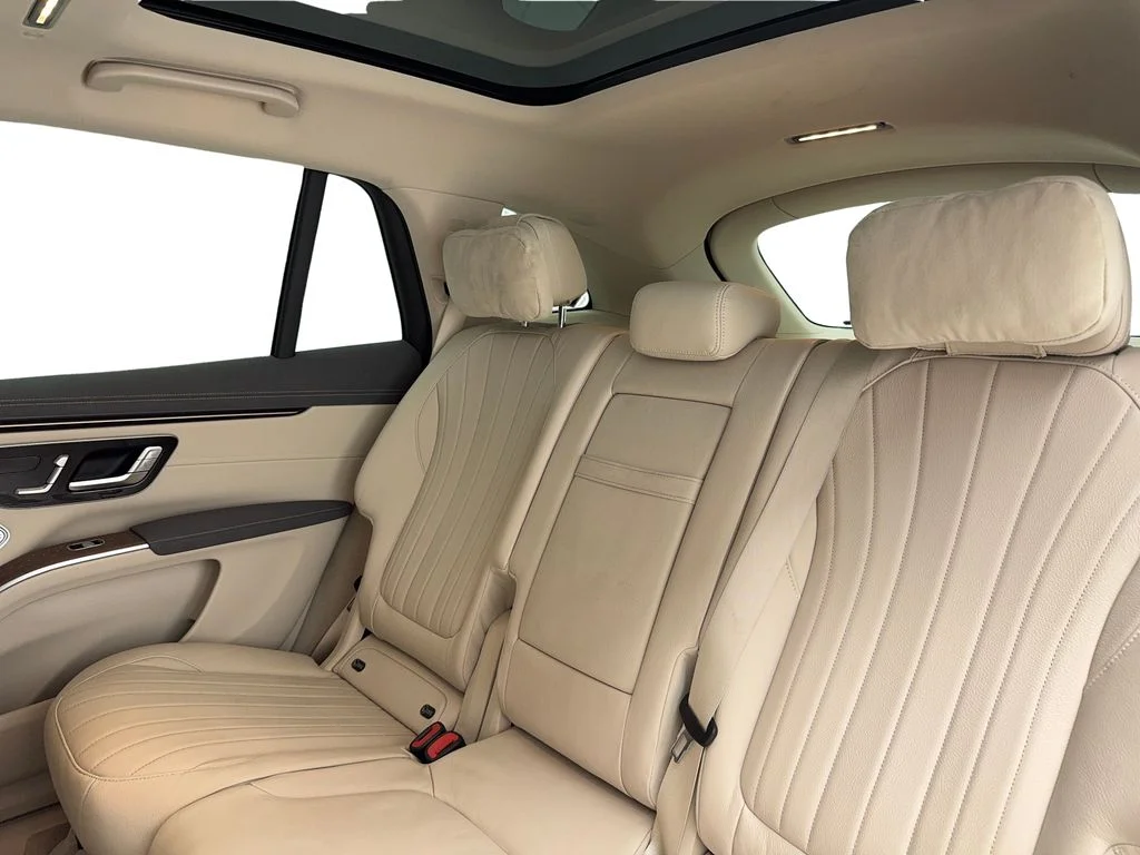 Used 2023 White Mercedes-Benz 450 image 46