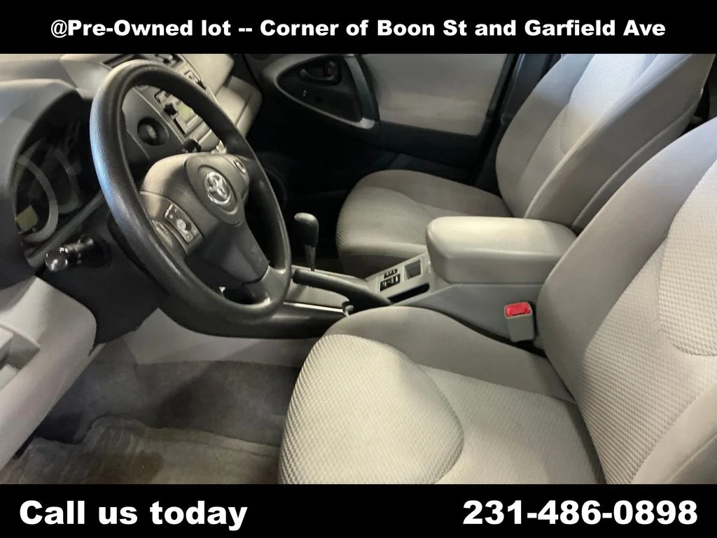 Used 2012 Blue Toyota Base image 14