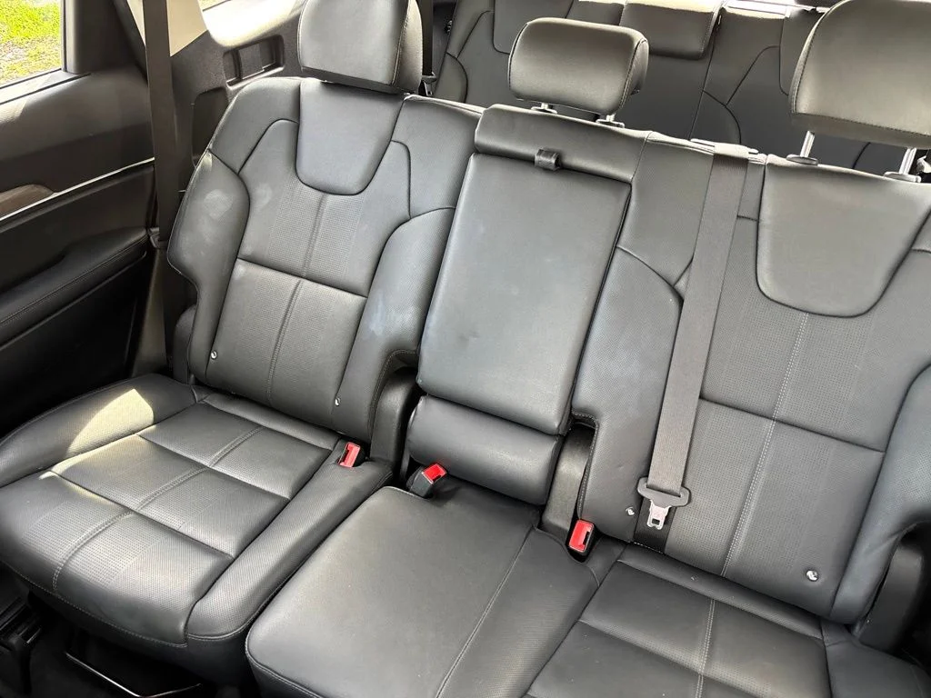 Used 2021 Green Kia EX image 16