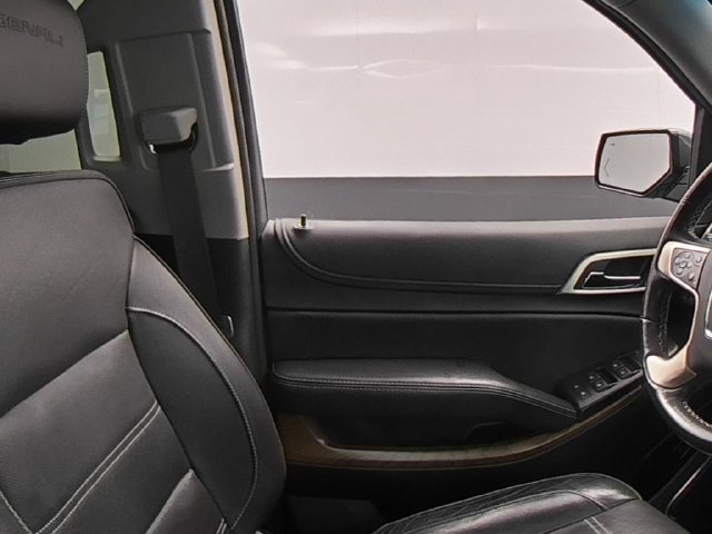 2020 GMC Yukon Denali - Photo 34
