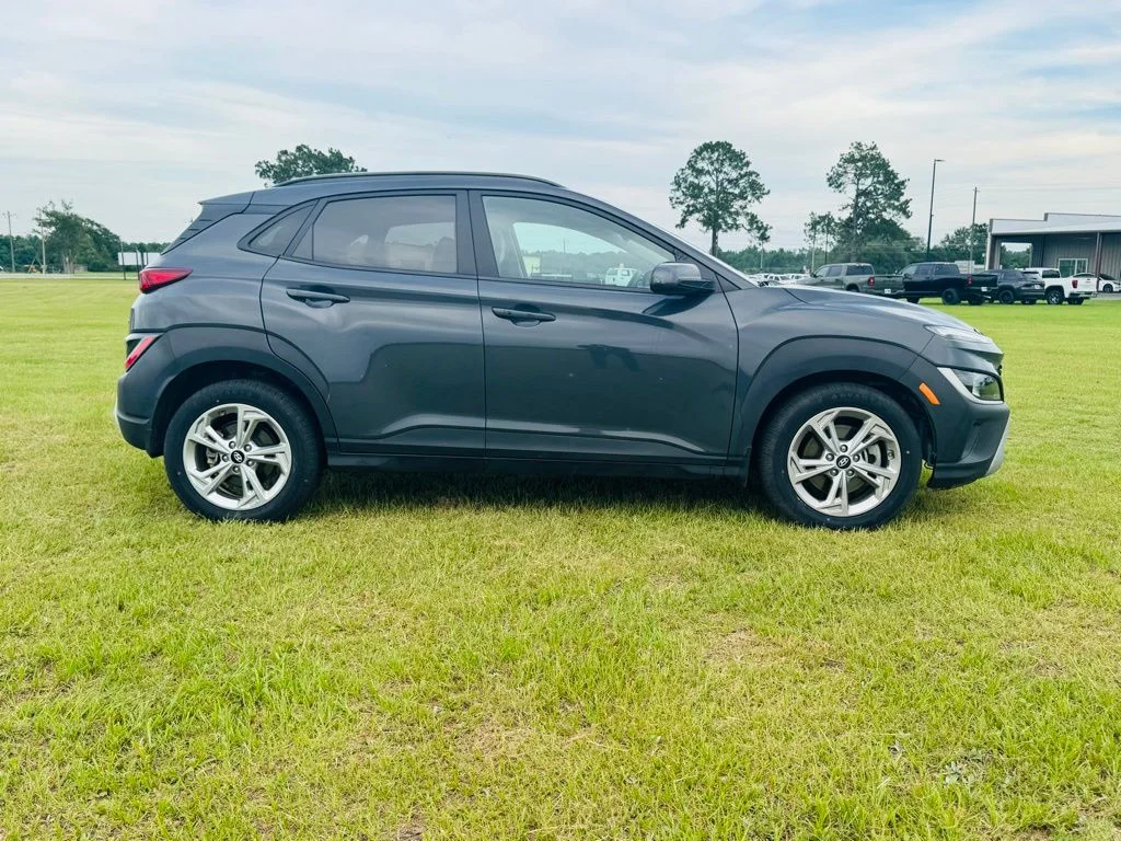 Used 2023 Gray Hyundai SEL image 8