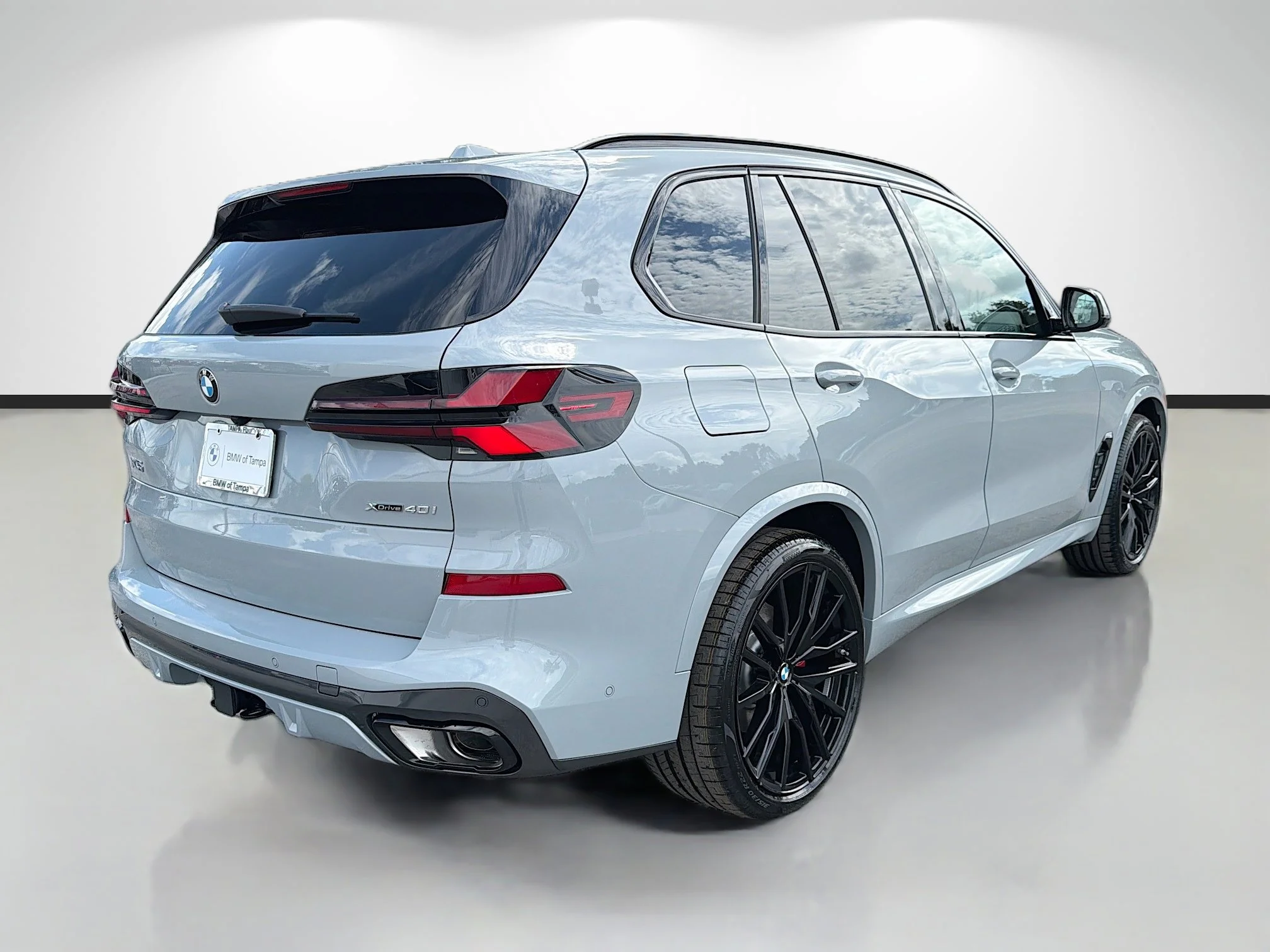 New 2026 Brooklyn Grey Metallic BMW xDrive40i image 3