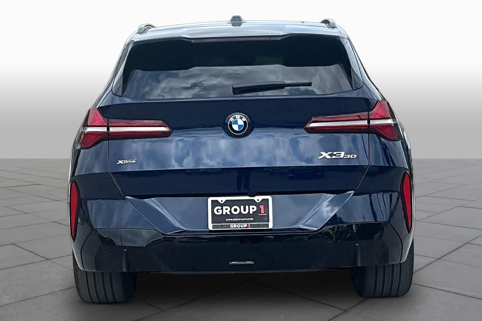 New 2026 Tanzanite Blue II Metallic BMW 30 xDrive image 4