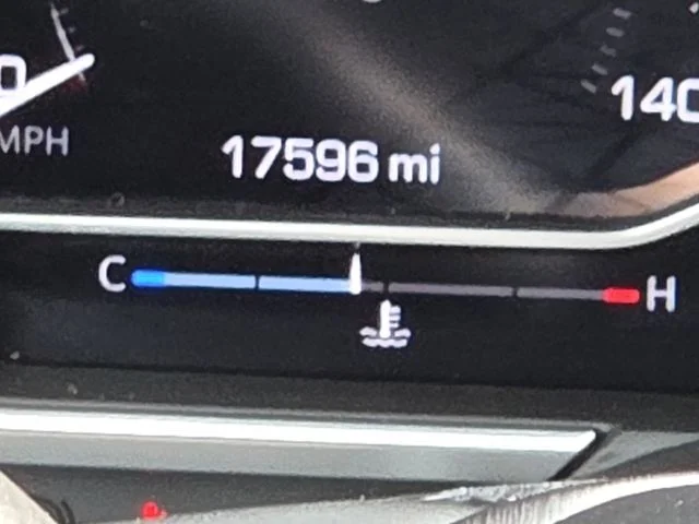 Used 2024 Silver GMC AT4 image 23