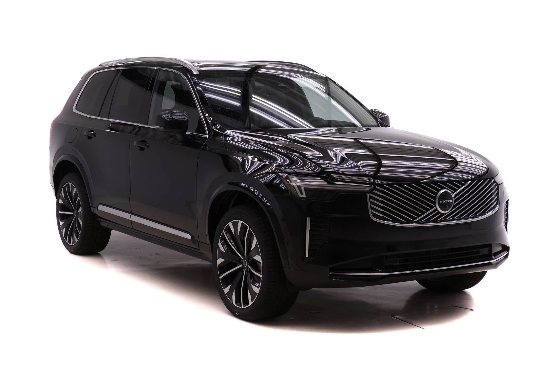 New 2026 Onyx Black Volvo Plus image 2
