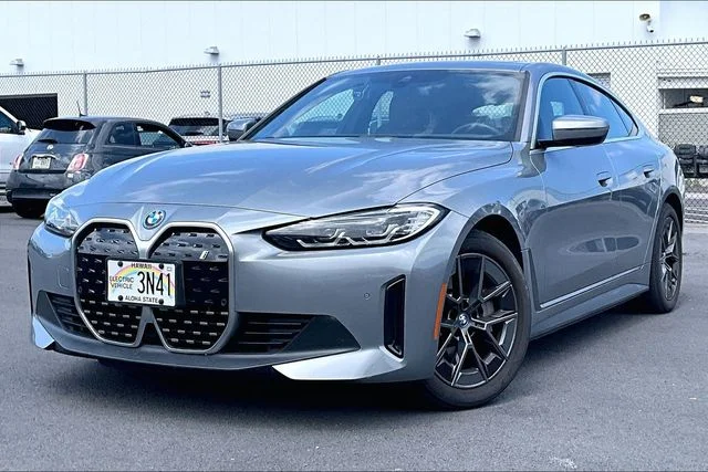 2023 BMW i4 eDrive40's photo