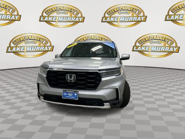 Certified Used 2025 Lunar Silver Metallic Honda EX-L image 6
