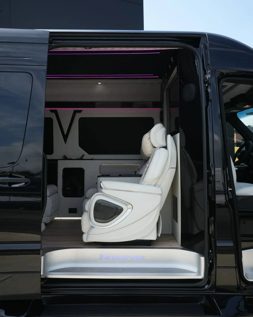 Used 2026 Obsidian Black Metallic Mercedes-Benz Cargo 170 WB image 6
