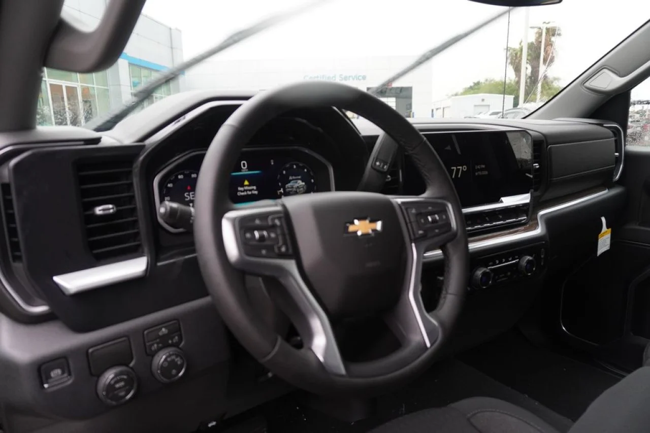 2026 Chevrolet Silverado 1500 LT - Photo 21