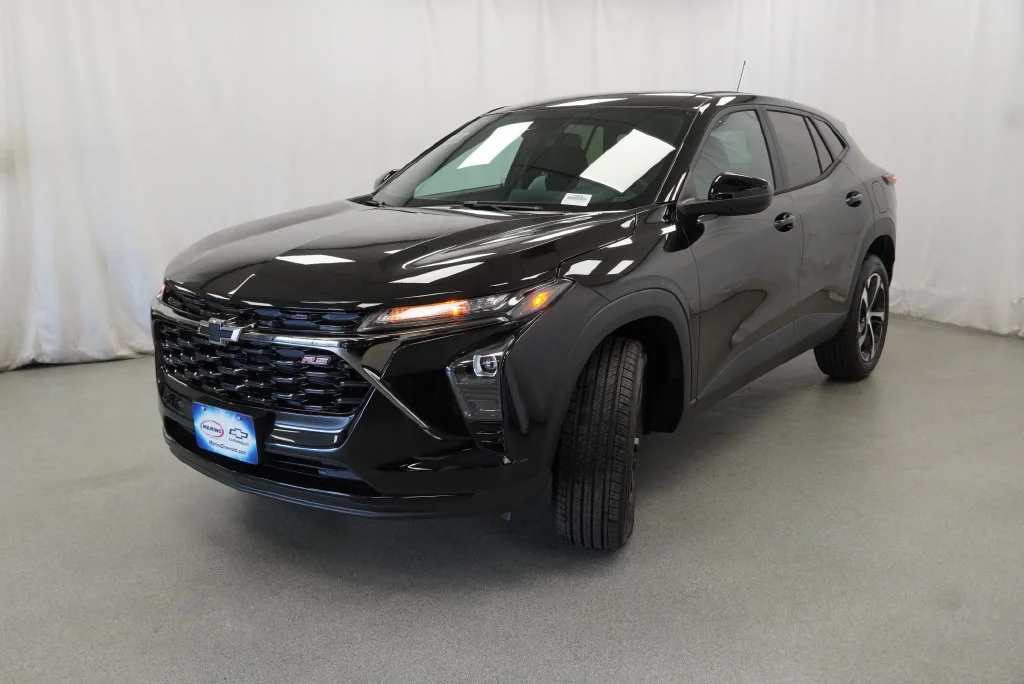 New 2026 Mosaic Black Metallic Chevrolet 1RS image 13