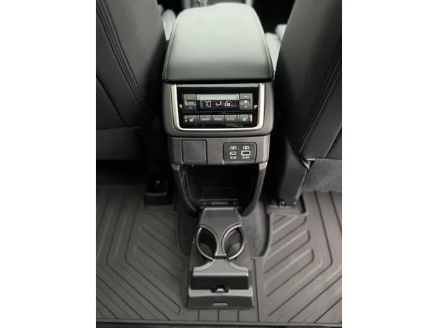New 2026 ICE SILVER METALLIC Subaru Limited 7-Passenger image 34