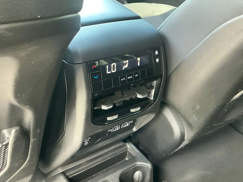 Used 2021 Silver Jeep Laredo image 21