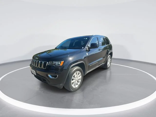 Used 2021 Black Jeep Laredo E image 4