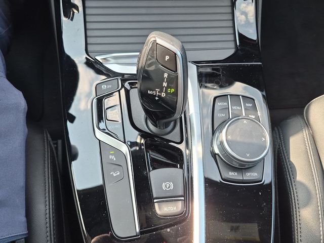 Used 2021 Silver BMW xDrive30i image 24