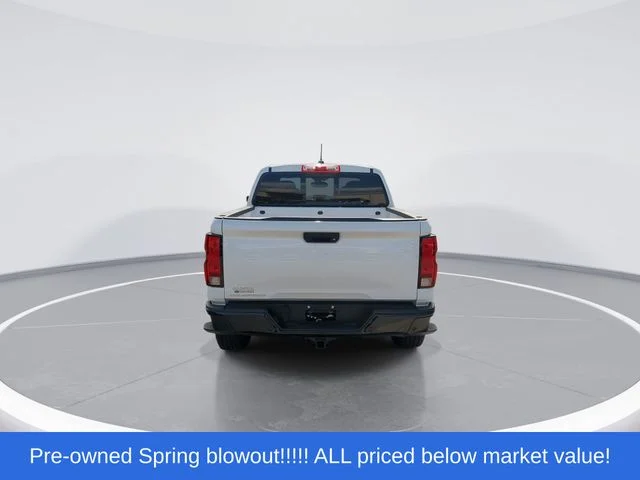 Used 2025 White Chevrolet Trail Boss image 7